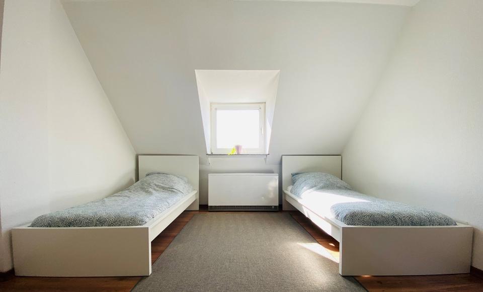 Monteurzimmer Monteurunterkunft Ferienwohnung möbilierte Wohnung Monteurwohnung Bergheim 3 zimmer