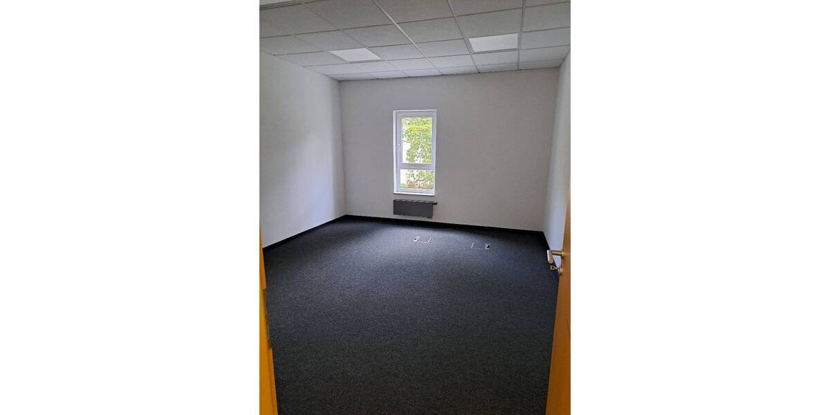 Gewerbeobjekt Oberursel - 5 Zimmer, 257 m&sup2;, 2.549&euro; | Angebot:25776590