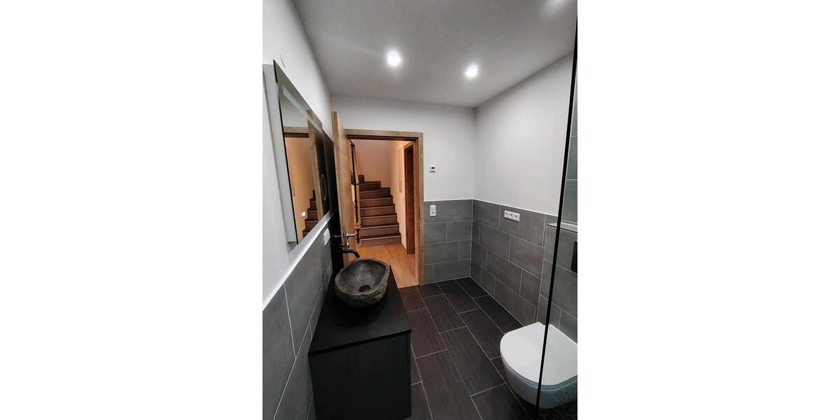 Doppelhaushälfte Pollenfeld - 5.5 Zimmer, 165 m&sup2;, 1.750&euro; | Angebot:24808306