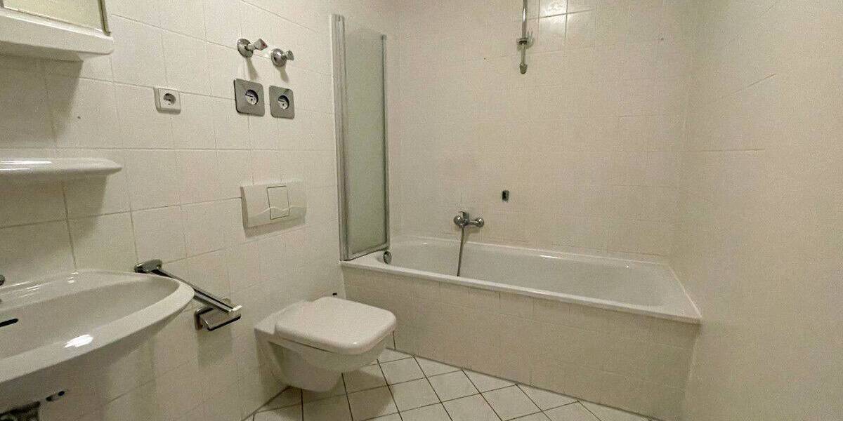 Etagenwohnung Chemnitz Kaßberg - 2 Zimmer, 60 m&sup2;, 350&euro; | Angebot:26842272
