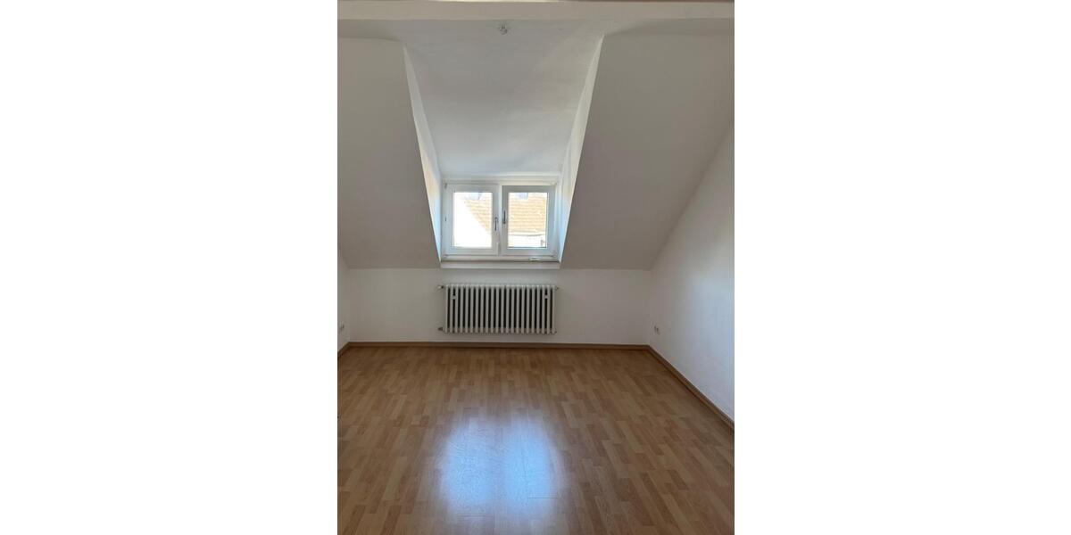 Maisonettenwohnung Essen Stadtbezirk VIII - 5 Zimmer, 140 m&sup2;, 1.190&euro; | Angebot:26681777