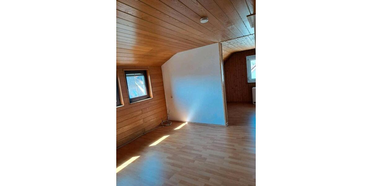 Etagenwohnung Königsbronn - 5.5 Zimmer, 130 m&sup2;, 1.100&euro; | Angebot:26110975