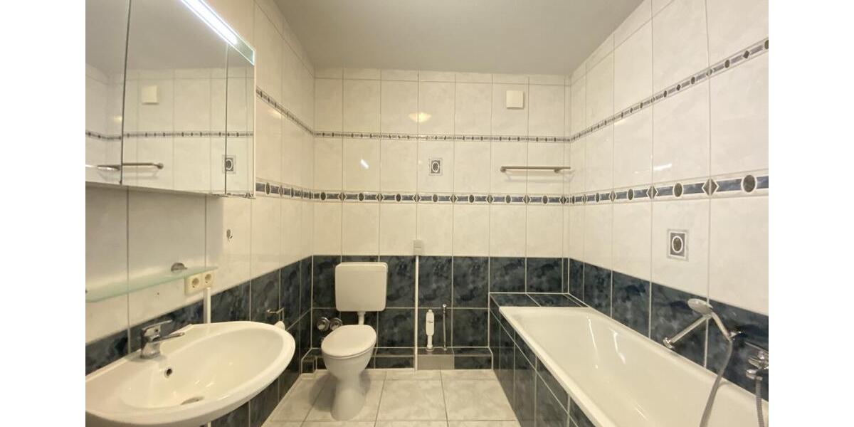 Etagenwohnung Wehr - 3 Zimmer, 83 m&sup2;, 830&euro; | Angebot:25985919