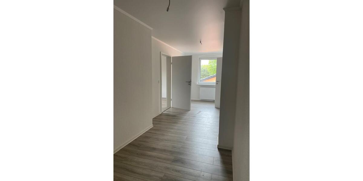 Etagenwohnung Schwarzheide - 3 Zimmer, 71 m&sup2;, 719&euro; | Angebot:25483558