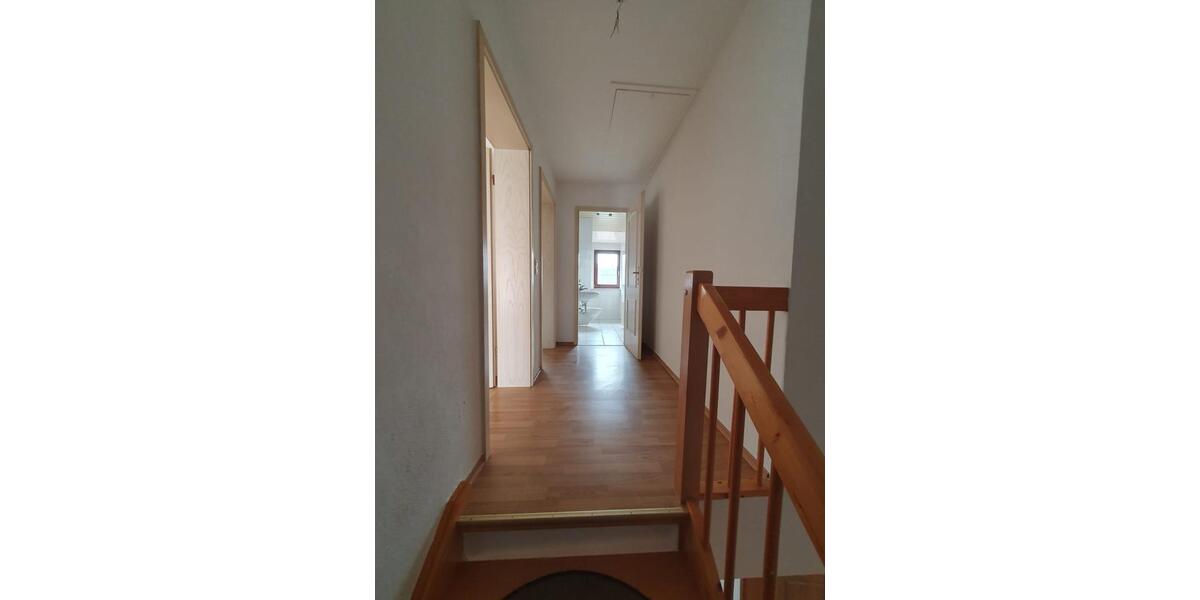 Maisonettenwohnung Querfurt - 4 Zimmer, 115 m&sup2;, 690&euro; | Angebot:26534920