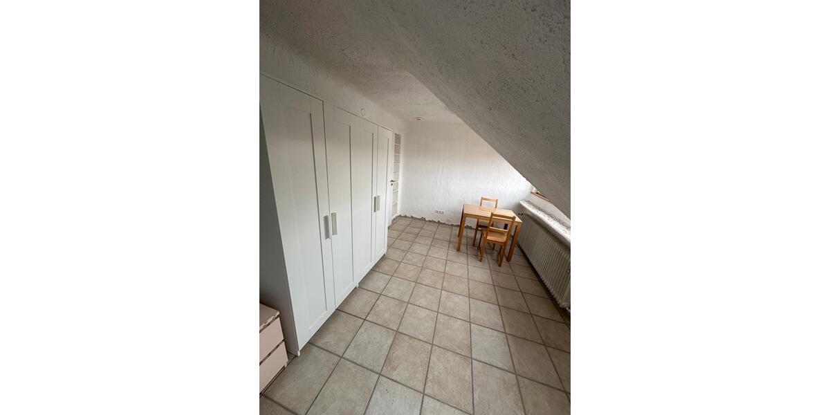 Wohnen auf Zeit Göppingen - 14 Zimmer, 200 m&sup2;, 17&euro; | Angebot:26382873