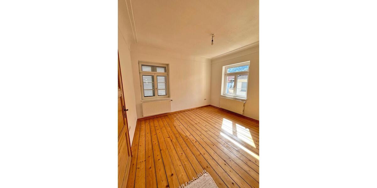 Etagenwohnung Bad Kreuznach Bad Münster am Stein-Ebernburg - 4 Zimmer, 123 m&sup2;, 1.350&euro; | Angebot:25986624