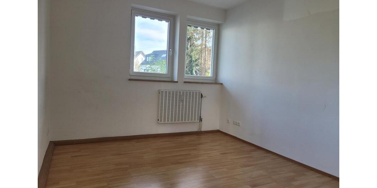 Etagenwohnung München Pasing-Obermenzing - 4 Zimmer, 97 m&sup2;, 1.930&euro; | Angebot:25232306