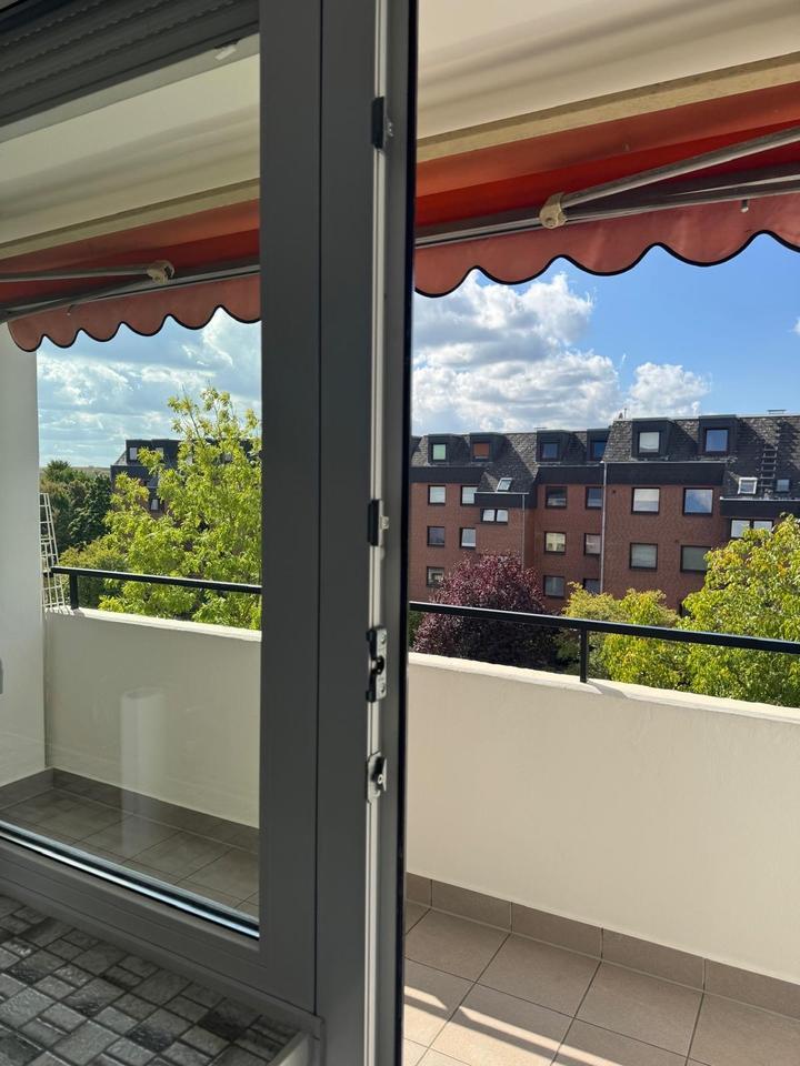 Stilvolle Vollst. Renovierte 3 - Zimmerwohnung zimmer