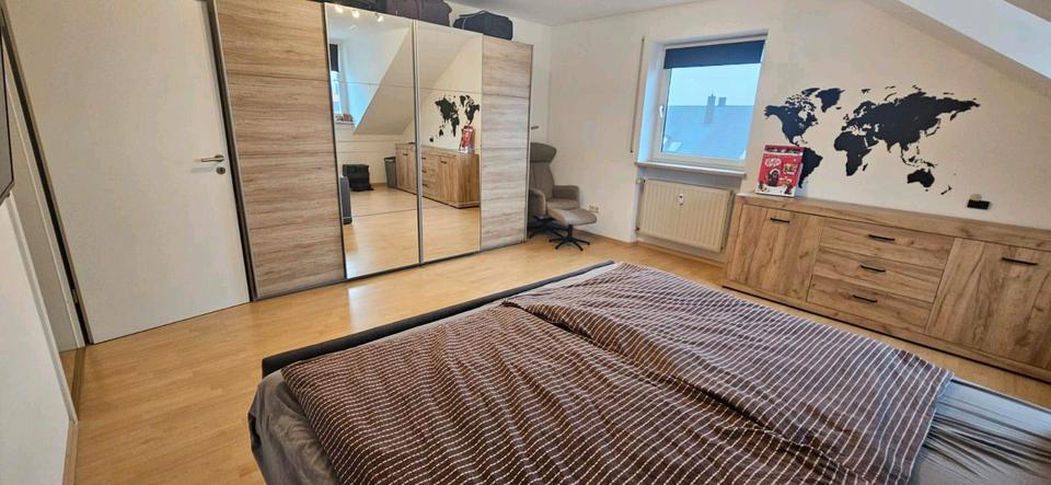 Dachgeschoßwohnung Tegernheim - 3 Zimmer, 88 m&sup2;, 1.200&euro; | Angebot:26377550