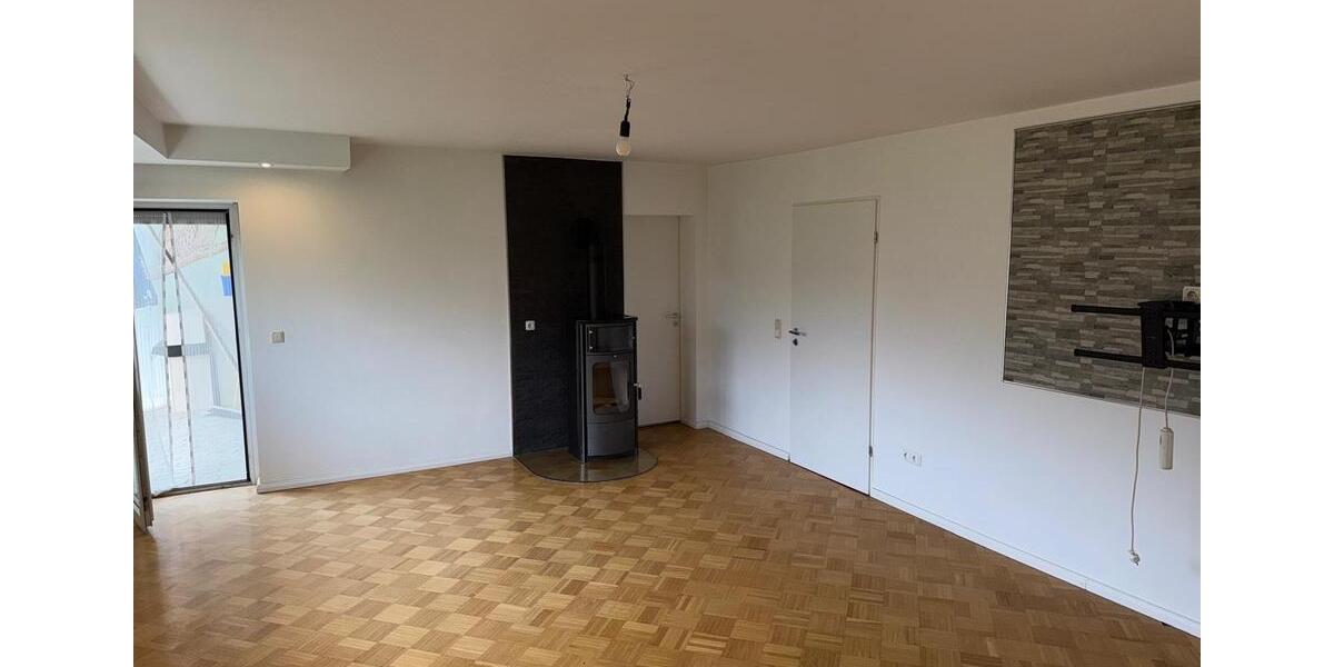 Etagenwohnung Hungen - 3 Zimmer, 104 m&sup2;, 836&euro; | Angebot:26705420