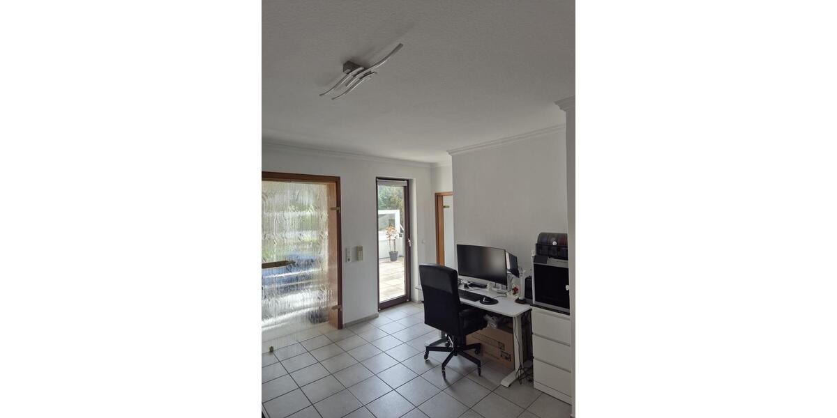 Etagenwohnung Ritterhude - 2 Zimmer, 110 m&sup2;, 1.000&euro; | Angebot:26614367