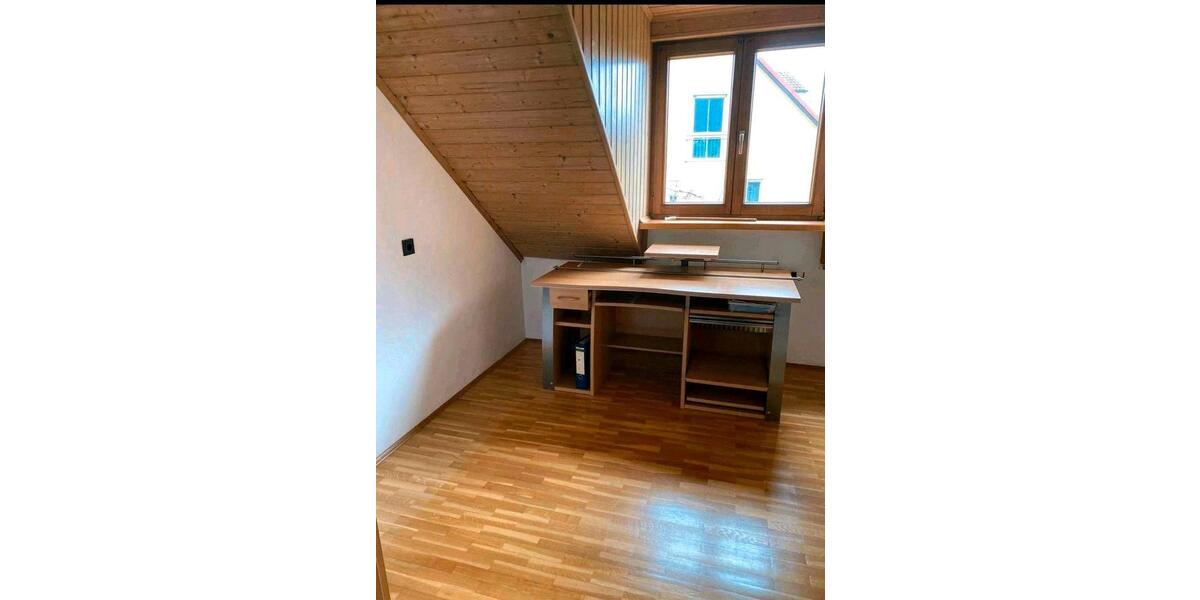 Dachgeschoßwohnung Regensburg Brandlberg - 2.5 Zimmer, 75 m&sup2;, 925&euro; | Angebot:26519043