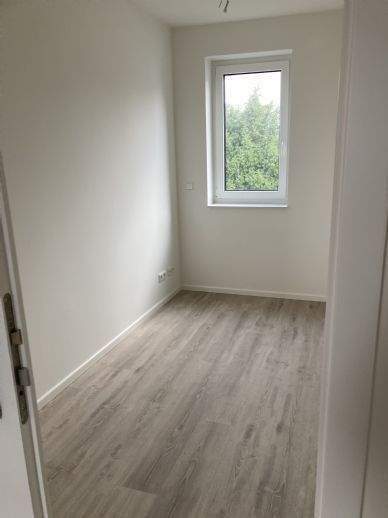 Etagenwohnung Uetersen Klosterbezirk - 2 Zimmer, 75 m&sup2;, 880&euro; | Angebot:25679200