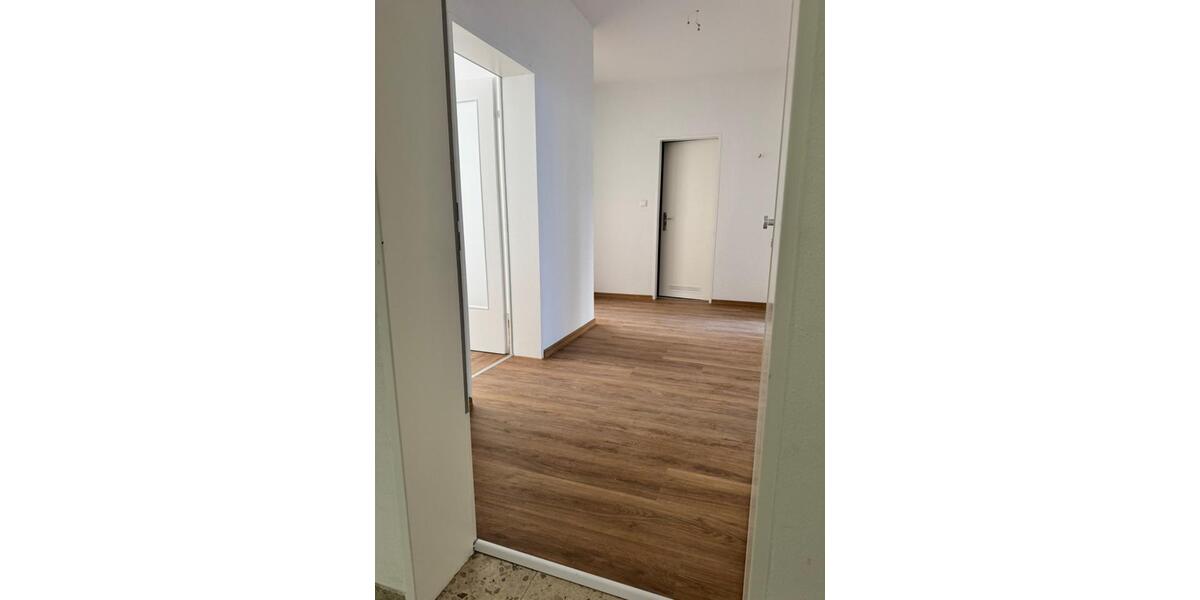 Erdgeschoßwohnung Lippstadt - 3 Zimmer, 91 m&sup2;, 718&euro; | Angebot:24982457
