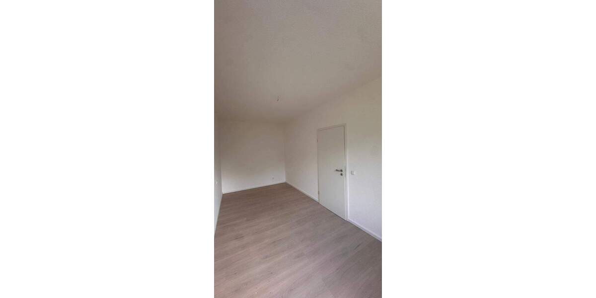 Etagenwohnung Mönchengladbach Giesenkirchen - 4 Zimmer, 88 m&sup2;, 1.000&euro; | Angebot:24826638