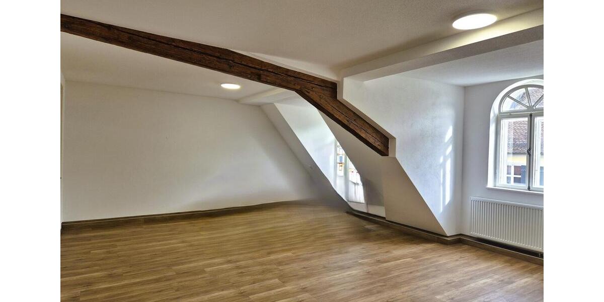 Etagenwohnung Gunzenhausen - 2 Zimmer, 77 m&sup2;, 1.150&euro; | Angebot:25655650