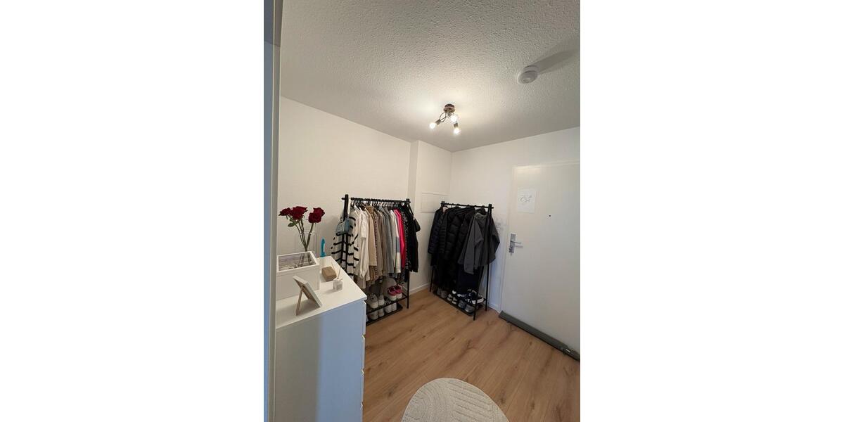 Etagenwohnung Ludwigshafen am Rhein Ludwigshafen-Oggersheim - 1 Zimmer, 38 m&sup2;, 700&euro; | Angebot:25373964