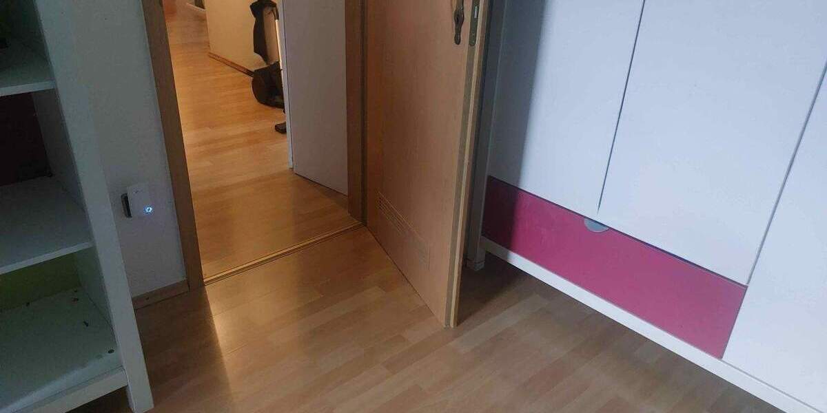 Etagenwohnung Zirndorf Weinzierlein - 3 Zimmer, 82 m&sup2;, 697&euro; | Angebot:25107879