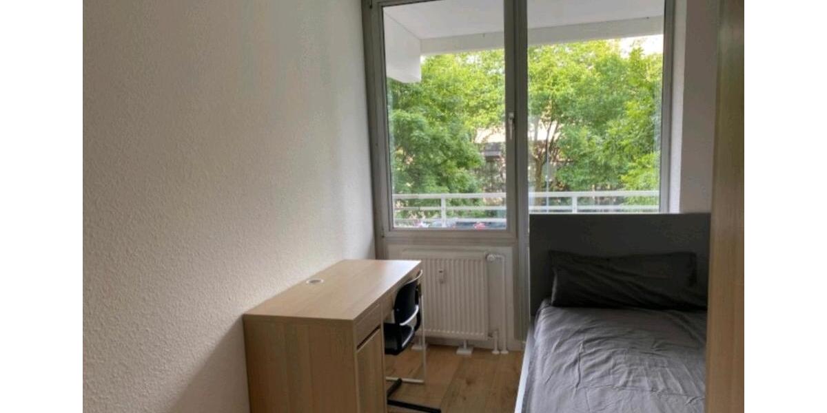 Etagenwohnung Neuss - 1 Zimmer, 9 m&sup2;, 500&euro; | Angebot:26548389