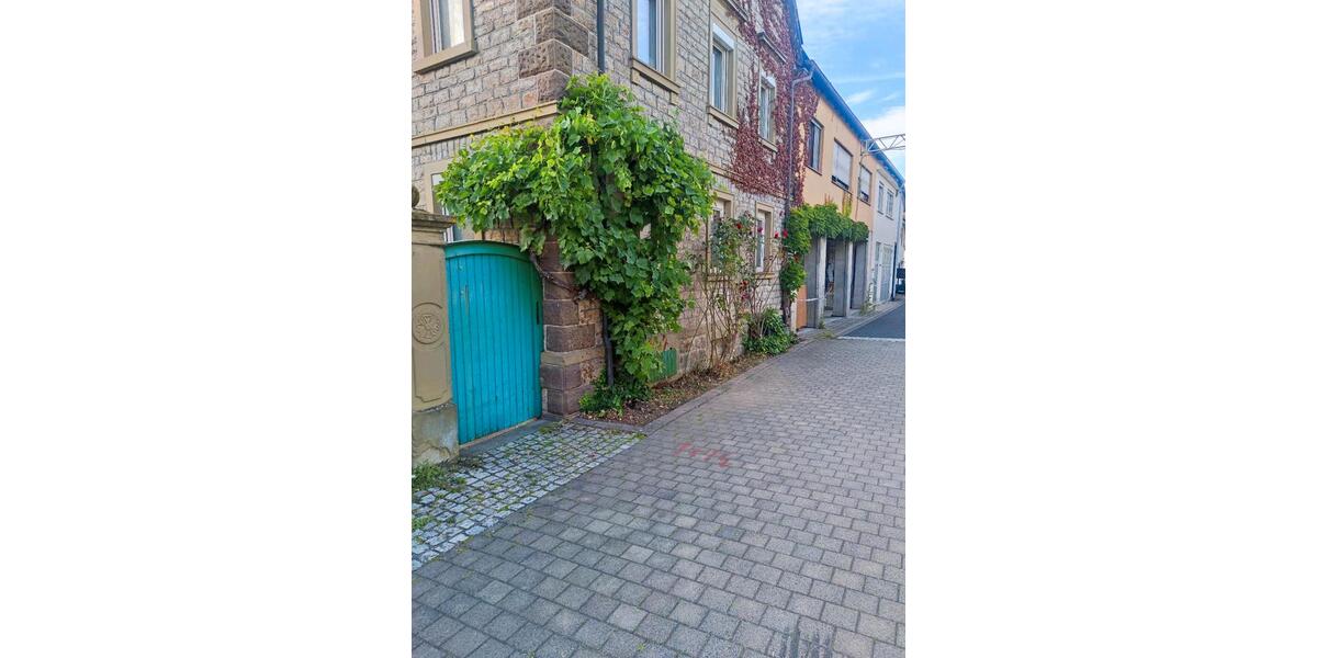 Etagenwohnung Wasserlosen - 3 Zimmer, 125 m&sup2;, 800&euro; | Angebot:26528760