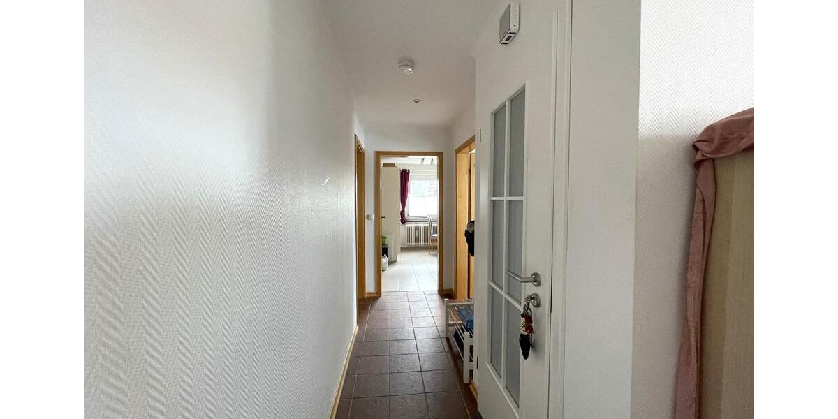 Dachgeschoßwohnung Westerstede - 2 Zimmer, 90 m&sup2;, 650&euro; | Angebot:26199548