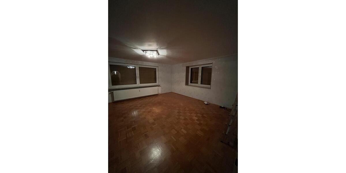 Erdgeschoßwohnung Neustadt (Hessen) - 5 Zimmer, 125 m&sup2;, 1.000&euro; | Angebot:24743067