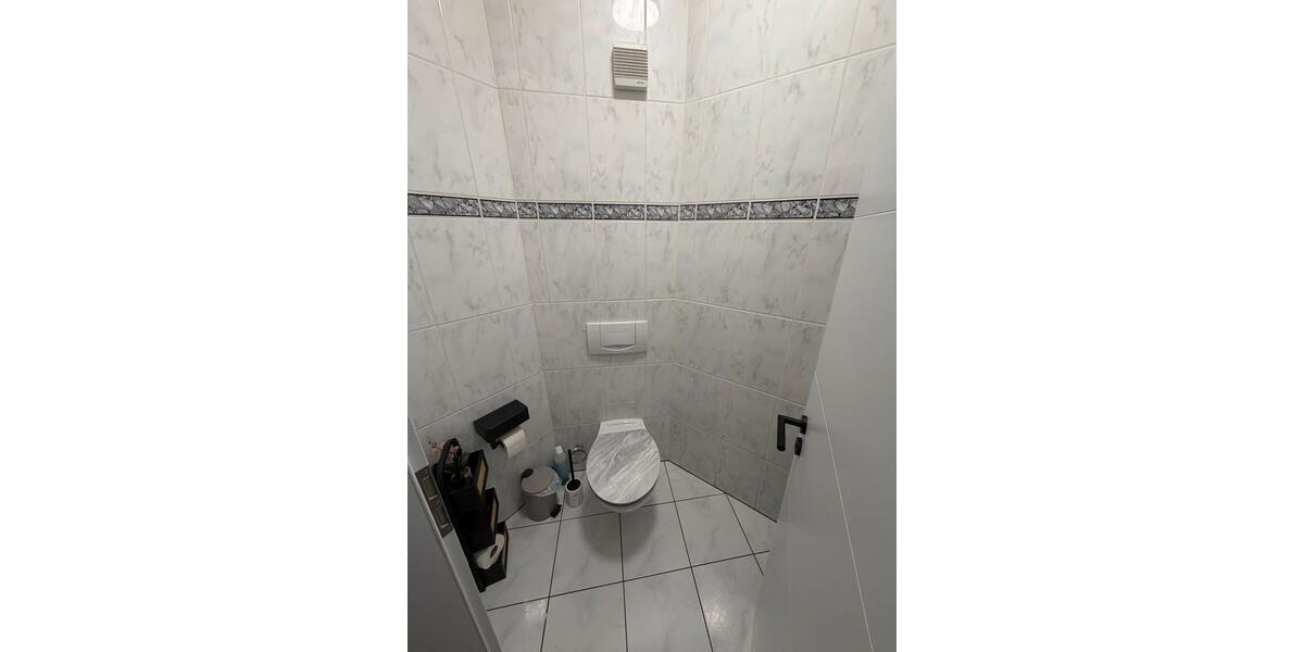 Erdgeschoßwohnung Bad Salzungen - 3 Zimmer, 99 m&sup2;, 990&euro; | Angebot:26669596