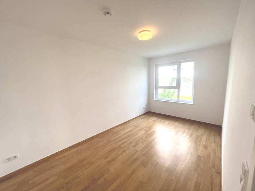 Hochwertige Wohnung mit Terrasse, Wellness im Haus, nähe Rhein!