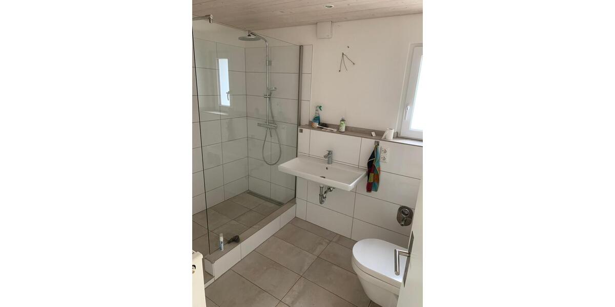 Etagenwohnung Hohenahr - 5 Zimmer, 114 m&sup2;, 825&euro; | Angebot:26543937