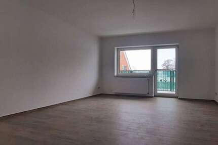 Wohnung Hindenburg Hindenburg - 3 Zimmer, 68 m&sup2;, 410&euro; | Angebot:24446102