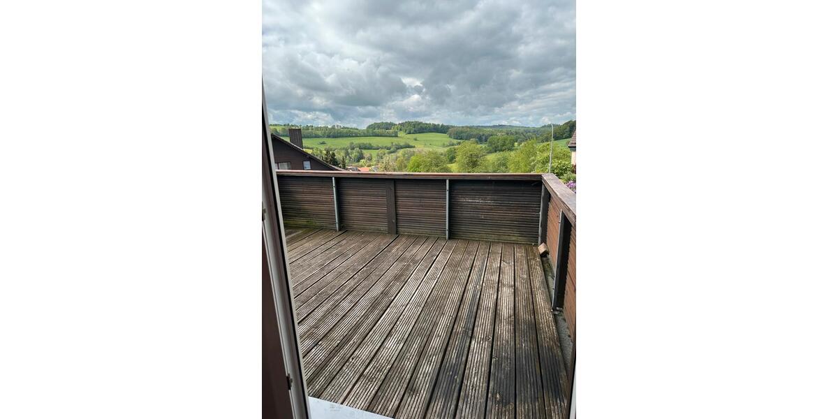 Dachgeschoßwohnung Nüsttal - 4 Zimmer, 90 m&sup2;, 900&euro; | Angebot:26455967