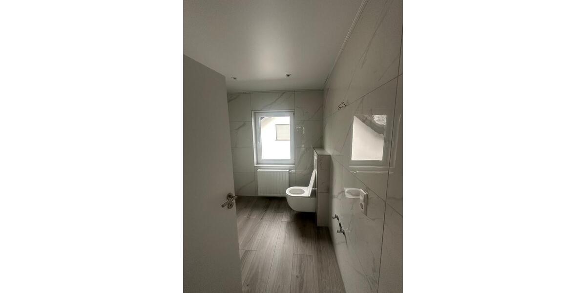 Dachgeschoßwohnung Argenthal - 3 Zimmer, 98 m&sup2;, 990&euro; | Angebot:24742687