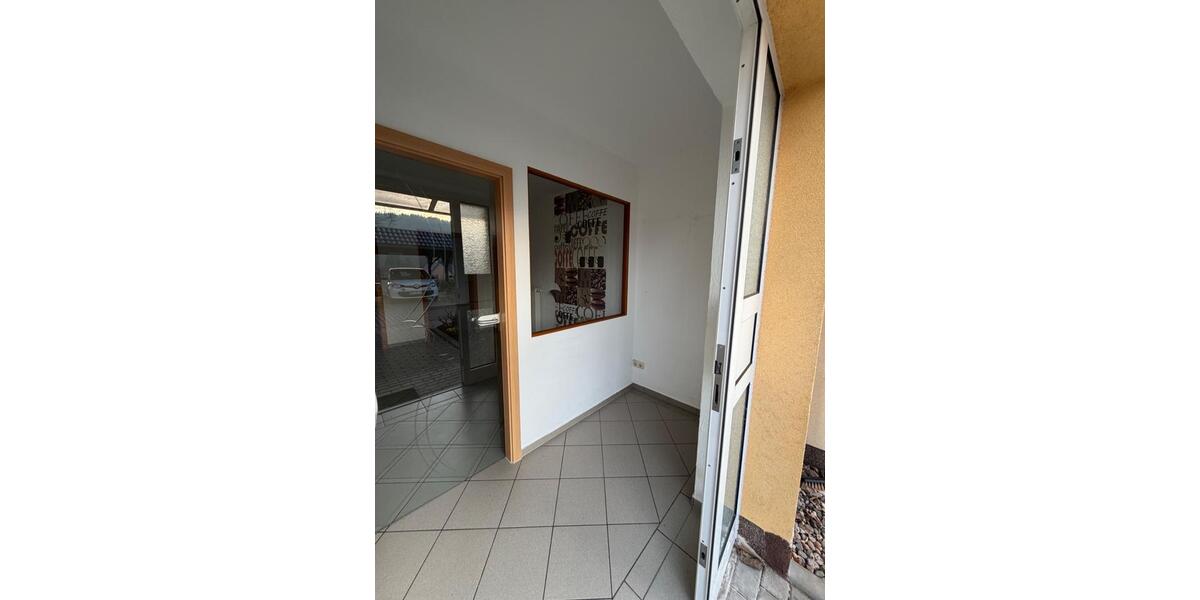 Erdgeschoßwohnung Augustusburg - 2 Zimmer, 70 m&sup2;, 350&euro; | Angebot:26536087