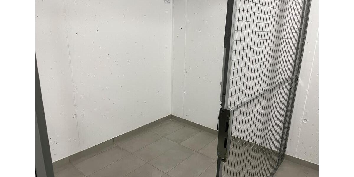 Dachgeschoßwohnung Wiesbaden Mainz-Kastel - 2 Zimmer, 83 m&sup2;, 1.450&euro; | Angebot:24849717