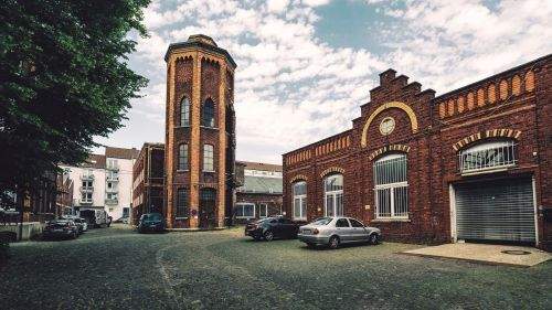 Renovierte Tuchfabrik in Aachen: Flexible Arbeitsplätze & Büroräume zimmer