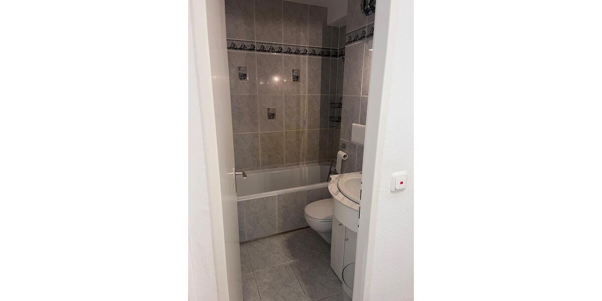 Etagenwohnung Wiesbaden Schierstein - 1 Zimmer, 35 m&sup2;, 700&euro; | Angebot:26640375