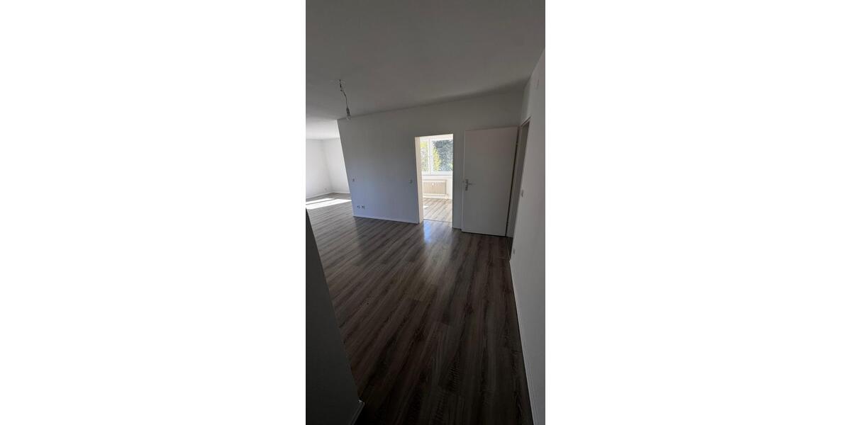 Erdgeschoßwohnung Bad Berleburg - 4 Zimmer, 98 m&sup2;, 760&euro; | Angebot:26564661