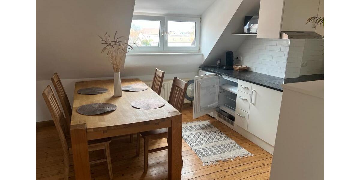 Dachgeschoßwohnung Tegernheim - 2 Zimmer, 50 m&sup2;, 995&euro; | Angebot:26251062