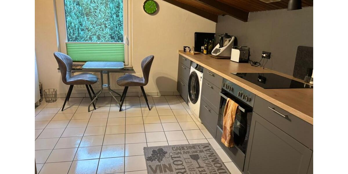 Dachgeschoßwohnung Wegberg - 3 Zimmer, 125 m&sup2;, 860&euro; | Angebot:25148849