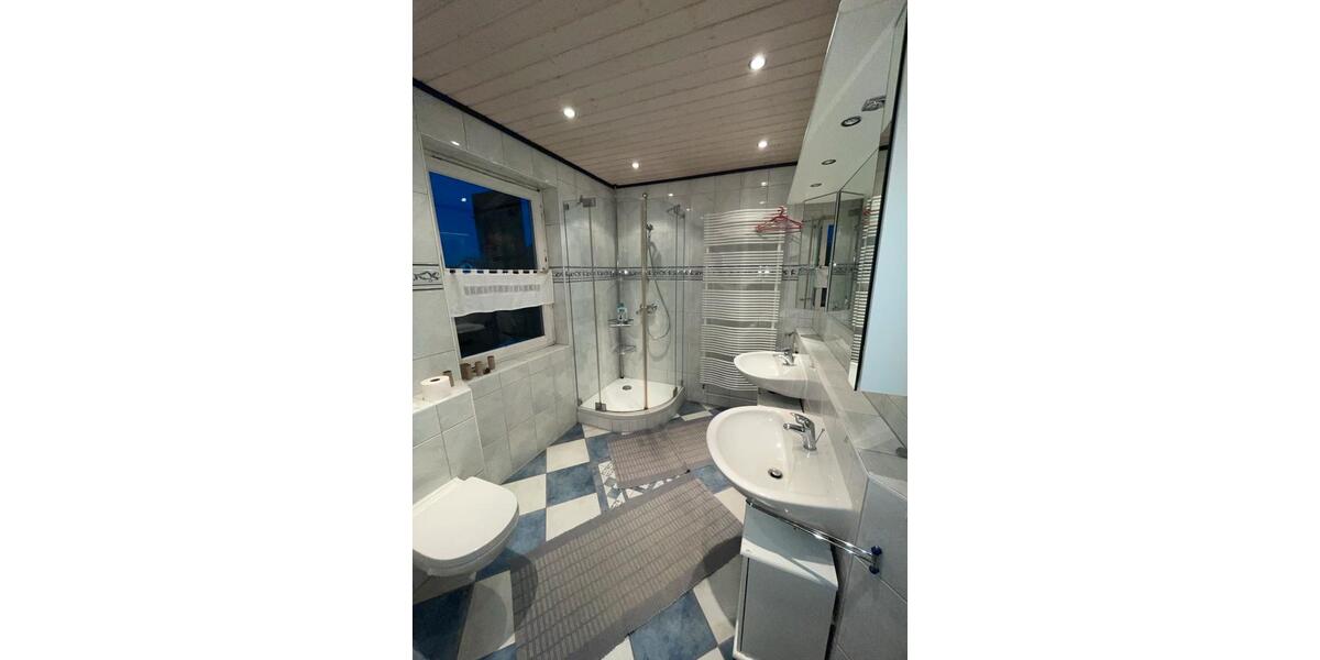 5 Zimmer Wohnung ca. 130 qm in Sanierung mit Mitgestaltung 5 zimmer