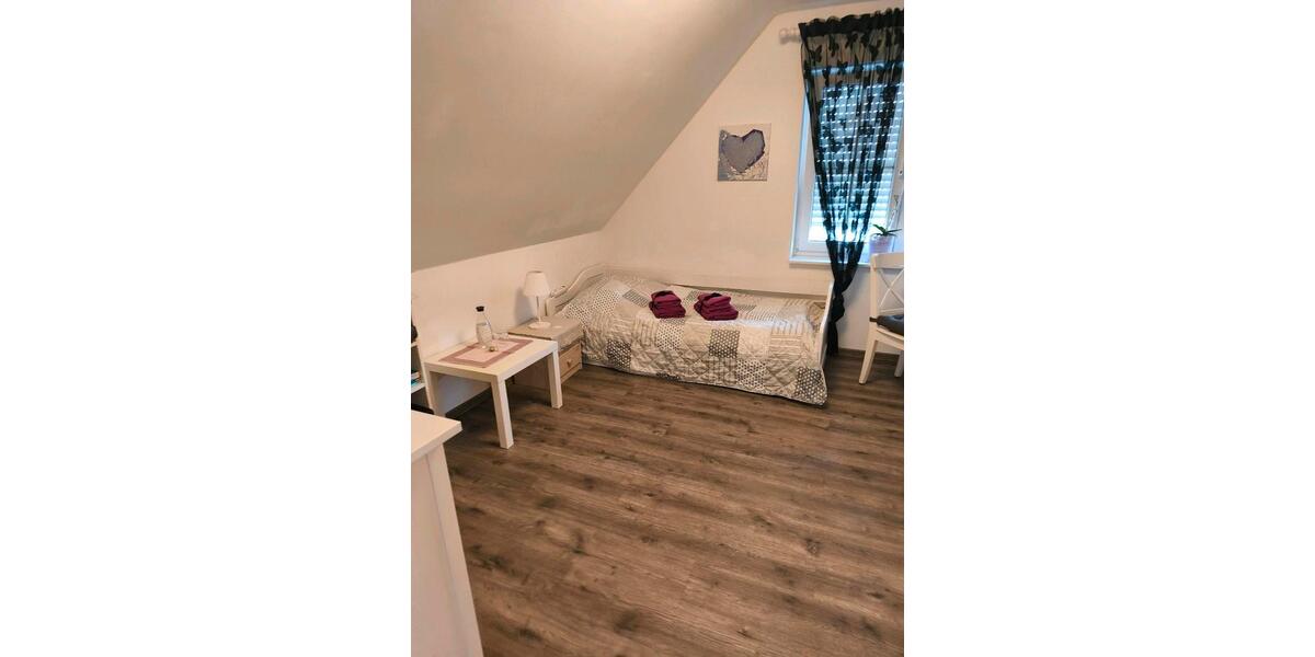 Wohnen auf Zeit Sarstedt - 1 Zimmer, 15 m&sup2;, 50&euro; | Angebot:24878066