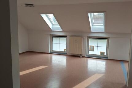 Wohnung Pfarrkirchen - 3 Zimmer, 71 m&sup2;, 790&euro; | Angebot:25951801