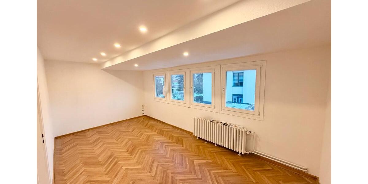Etagenwohnung Sangerhausen - 3 Zimmer, 90 m&sup2;, 850&euro; | Angebot:26572997