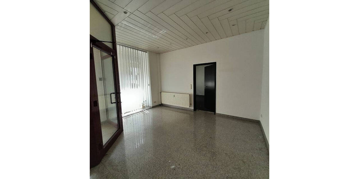 Günstige individuelle Gewerbeeinheit fast im Zentrum 6 zimmer