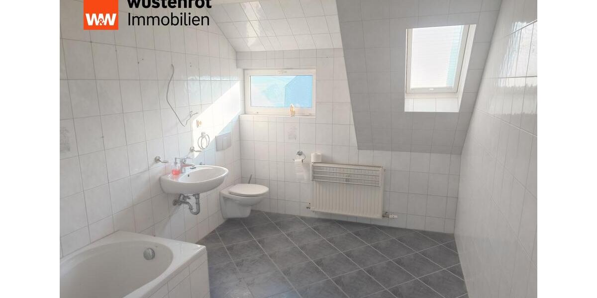 Etagenwohnung Mulda/Sa. Sa. - 7 Zimmer, 230 m&sup2;, 1.000&euro; | Angebot:26545924