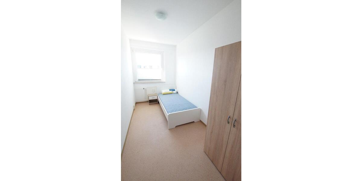 Etagenwohnung Pößneck - 3 Zimmer, 54 m&sup2;, 620&euro; | Angebot:26248194