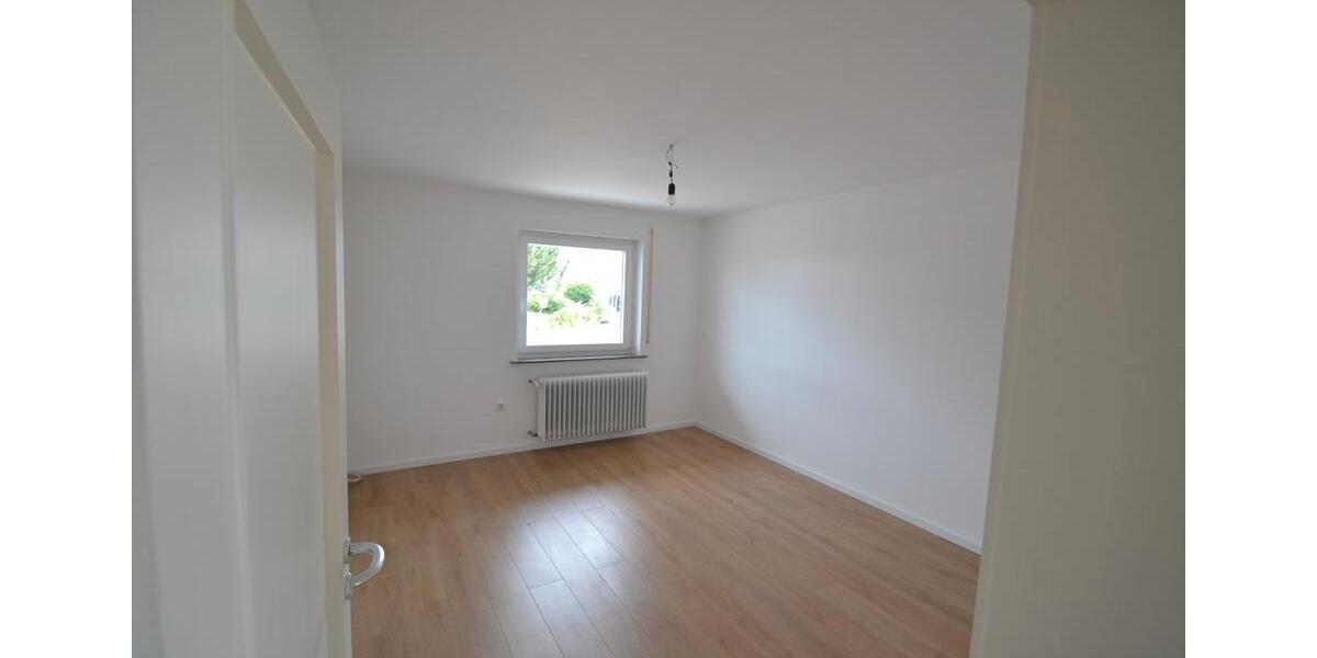 Etagenwohnung Uffenheim - 4.5 Zimmer, 93 m&sup2;, 733&euro; | Angebot:26522848