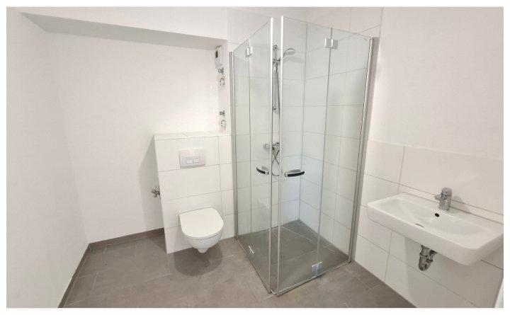 Etagenwohnung Berlin Hellersdorf - 2 Zimmer, 52 m&sup2;, 1.200&euro; | Angebot:27627115