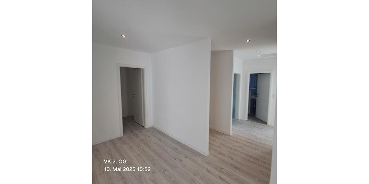 Etagenwohnung Völklingen - 4 Zimmer, 110 m&sup2;, 900&euro; | Angebot:24887859